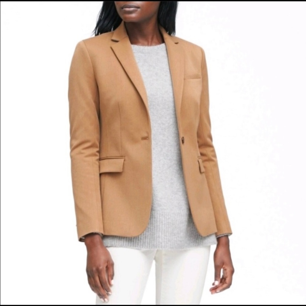 Banana Republic Long and Lean tan blazer